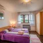 Ivanka 378 * Rovinj