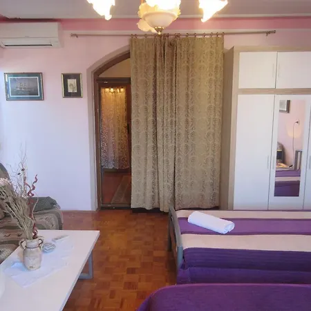 Ivanka 378 * Rovinj