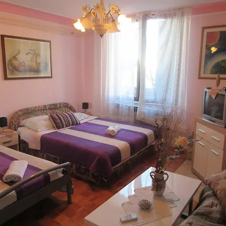 Ivanka 378 Apartman *