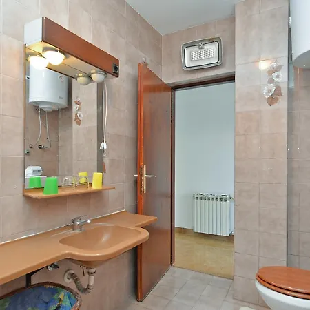 Ivanka 378 Apartment *
