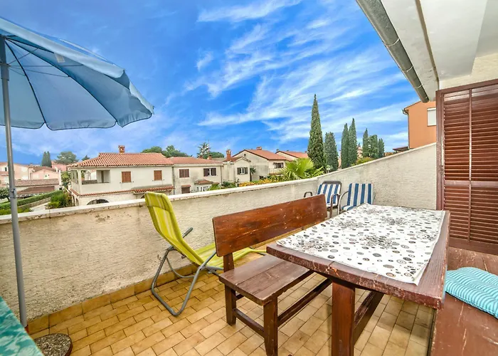 아파트 Ivanka 378