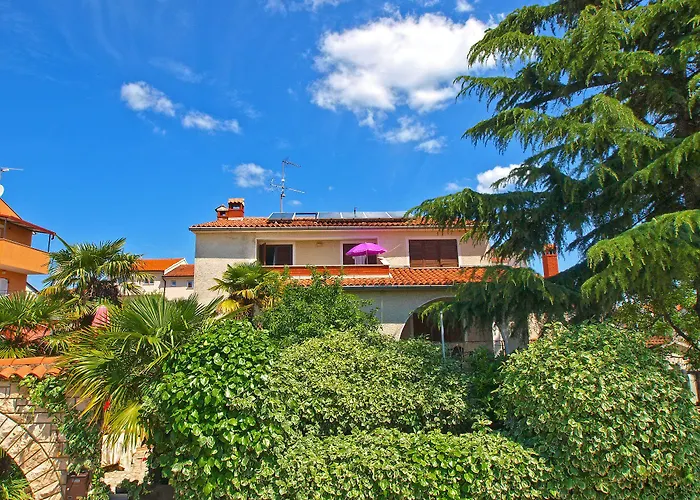 Ivanka 378 아파트 로비니