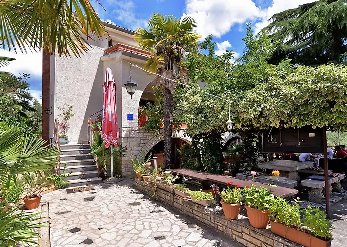 Ivanka 378 아파트